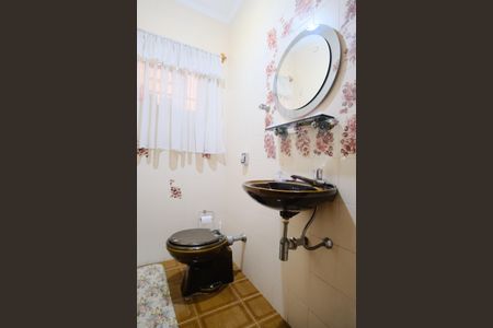 Casa à venda com 290m², 4 quartos e 4 vagasLavabo