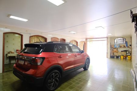 Casa à venda com 290m², 4 quartos e 4 vagasGaragem