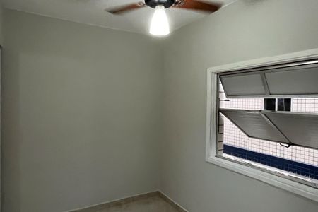 Quarto de apartamento para alugar com 2 quartos, 46m² em Aparecida, Santos