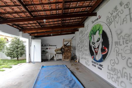 Casa para alugar com 320m², 3 quartos e 10 vagasQuintal