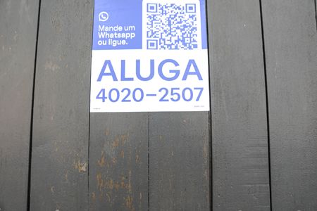 Casa para alugar com 320m², 3 quartos e 10 vagasPlaquinha