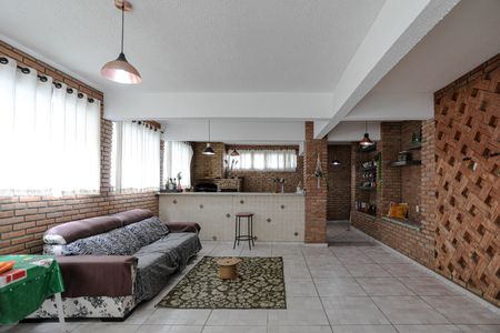 Casa para alugar com 320m², 3 quartos e 10 vagasChurrasqueira