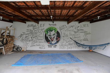 Casa para alugar com 320m², 3 quartos e 10 vagasQuintal