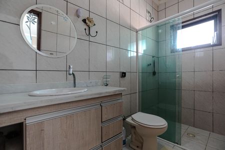 Casa para alugar com 320m², 3 quartos e 10 vagasBanheiro