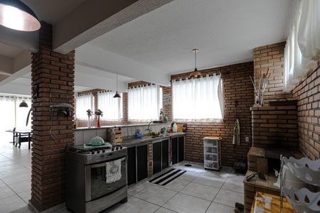 Casa para alugar com 320m², 3 quartos e 10 vagasChurrasqueira