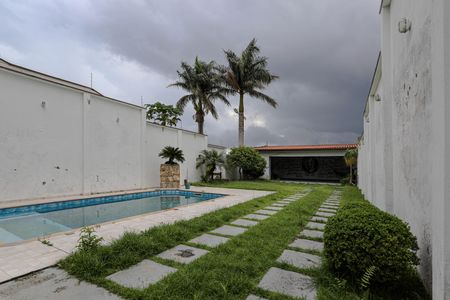 Casa para alugar com 320m², 3 quartos e 10 vagasPiscina