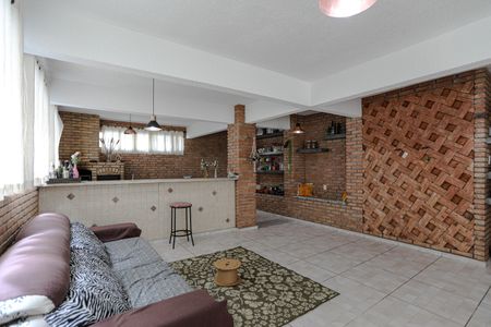 Casa para alugar com 320m², 3 quartos e 10 vagasChurrasqueira