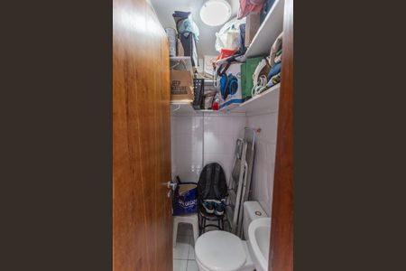 Apartamento à venda com 64m², 2 quartos e 2 vagasBanheiro de serviço/Despensa