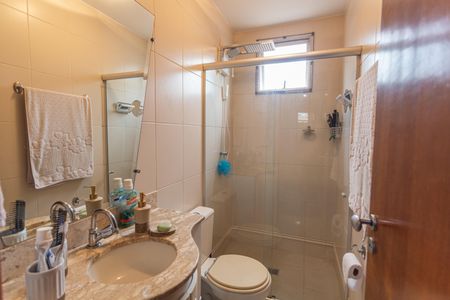 Apartamento à venda com 64m², 2 quartos e 2 vagasBanheiro Social