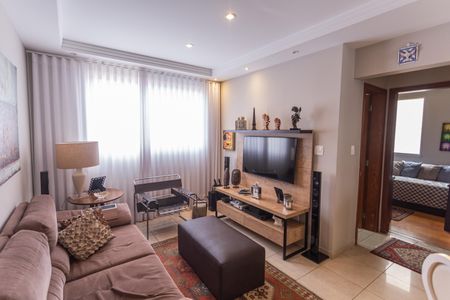 Apartamento à venda com 64m², 2 quartos e 2 vagasSala