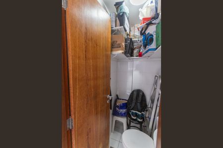 Apartamento à venda com 64m², 2 quartos e 2 vagasBanheiro de serviço/Despensa