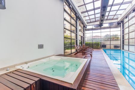 Apartamento à venda com 71m², 1 quarto e 2 vagasÁrea comum - Piscina