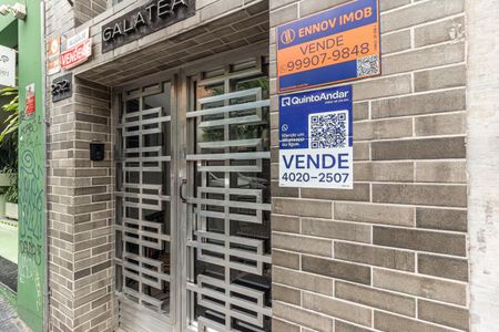 Apartamento à venda com 33m², 1 quarto e sem vaga Apartamento à venda com 33m², 1 quarto e sem vagaFachada - Plaquinha