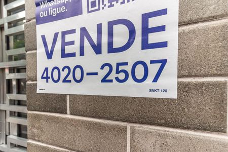 Apartamento à venda com 33m², 1 quarto e sem vaga Apartamento à venda com 33m², 1 quarto e sem vagaFachada - Plaquinha