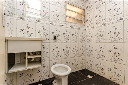 Casa para alugar com 140m², 3 quartos e 1 vagaBanheiro