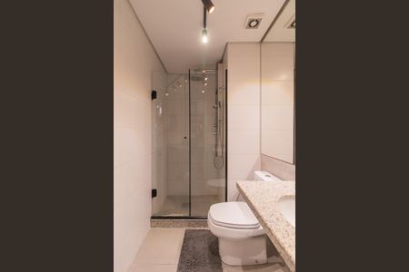 Banheiro de apartamento para alugar com 1 quarto, 49m² em Menino Deus, Porto Alegre