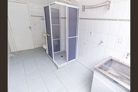 Apartamento à venda com 75m², 2 quartos e sem vaga Apartamento à venda com 75m², 2 quartos e sem vagaBanheiro e Área de Serviço