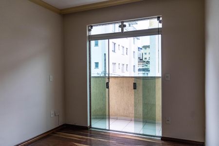Apartamento para alugar com 100m², 3 quartos e 2 vagasSuíte