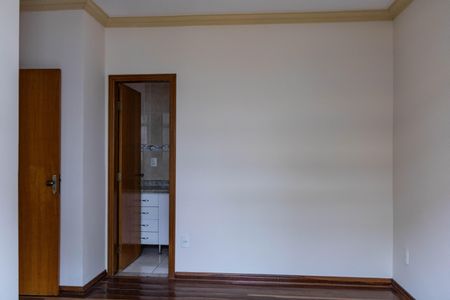 Apartamento para alugar com 100m², 3 quartos e 2 vagasSuíte