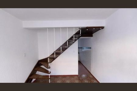 Foto 02 de casa à venda com 2 quartos, 80m² em Jardim Italia, São Paulo