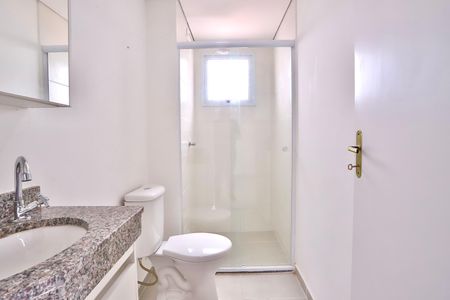 Banheiro de kitnet/studio para alugar com 1 quarto, 26m² em Belenzinho, São Paulo