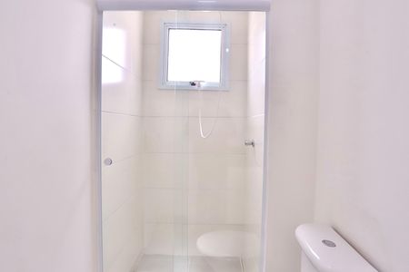 Banheiro de kitnet/studio para alugar com 1 quarto, 26m² em Belenzinho, São Paulo