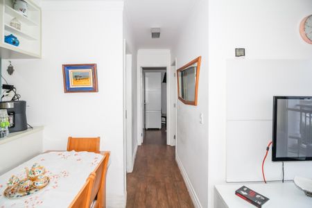 Apartamento à venda com 55m², 2 quartos e 1 vaga Apartamento à venda com 55m², 2 quartos e 1 vagaSala