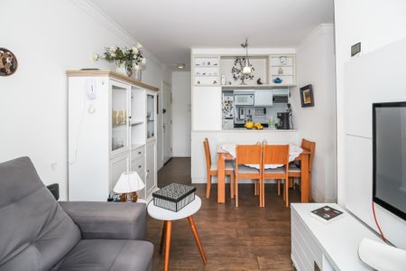 Apartamento à venda com 55m², 2 quartos e 1 vaga Apartamento à venda com 55m², 2 quartos e 1 vagaSala