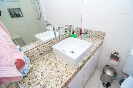 Apartamento à venda com 55m², 2 quartos e 1 vaga Apartamento à venda com 55m², 2 quartos e 1 vagaBanheiro da Suíte