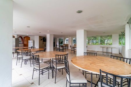 Apartamento para alugar com 70m², 2 quartos e 1 vagaÁrea comum - Salão de festas