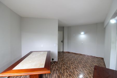 Apartamento para alugar com 70m², 2 quartos e 1 vagaSala
