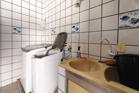 Casa à venda com 240m², 5 quartos e 3 vagasÁrea de Serviço