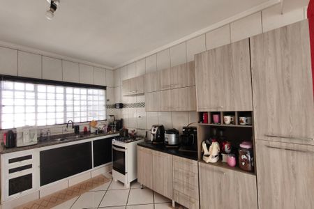 Casa à venda com 240m², 5 quartos e 3 vagasCozinha