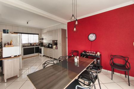 Casa à venda com 240m², 5 quartos e 3 vagasSala de Jantar