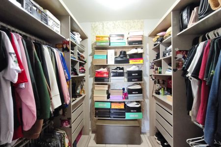 Casa à venda com 240m², 5 quartos e 3 vagasCloset Suíte