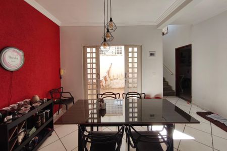 Casa à venda com 240m², 5 quartos e 3 vagasSala de Jantar