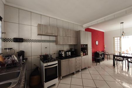 Casa à venda com 240m², 5 quartos e 3 vagasCozinha