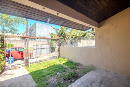 Casa à venda com 110m², 2 quartos e 2 vagas Casa à venda com 110m², 2 quartos e 2 vagasVista