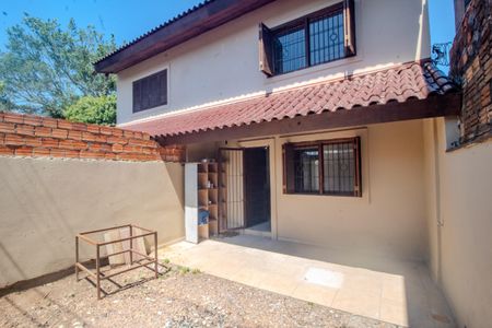 Casa à venda com 110m², 2 quartos e 2 vagas Casa à venda com 110m², 2 quartos e 2 vagasQuintal
