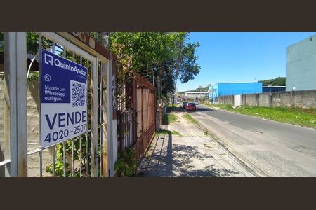 Casa à venda com 110m², 2 quartos e 2 vagas Casa à venda com 110m², 2 quartos e 2 vagasPlaca