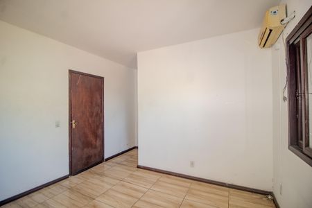 Casa à venda com 110m², 2 quartos e 2 vagas Casa à venda com 110m², 2 quartos e 2 vagasSuite