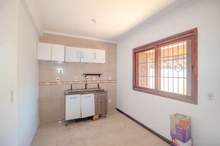 Casa à venda com 110m², 2 quartos e 2 vagas Casa à venda com 110m², 2 quartos e 2 vagasCozinha