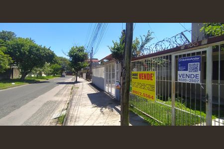 Casa à venda com 110m², 2 quartos e 2 vagas Casa à venda com 110m², 2 quartos e 2 vagasPlaca
