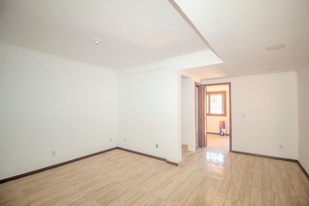 Casa à venda com 110m², 2 quartos e 2 vagas Casa à venda com 110m², 2 quartos e 2 vagasSala