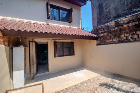 Casa à venda com 110m², 2 quartos e 2 vagas Casa à venda com 110m², 2 quartos e 2 vagasQuintal