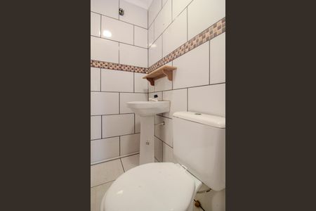 Casa à venda com 110m², 2 quartos e 2 vagas Casa à venda com 110m², 2 quartos e 2 vagasBanheiro 2