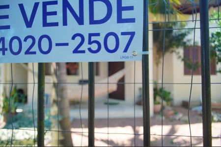 Casa para alugar com 48m², 1 quarto e sem vagaPlaca