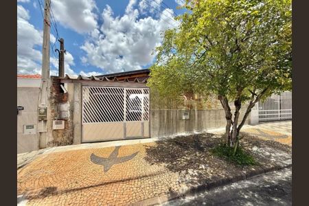 Casa à venda com 100m², 4 quartos e 2 vagasFoto 01