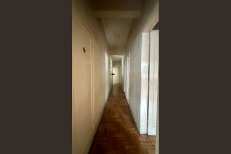 Corredor  de apartamento à venda com 3 quartos, 110m² em Santo Antônio, Belo Horizonte