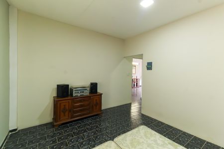 Casa para alugar com 340m², 3 quartos e 8 vagas Casa para alugar com 340m², 3 quartos e 8 vagasQuarto de Serviço